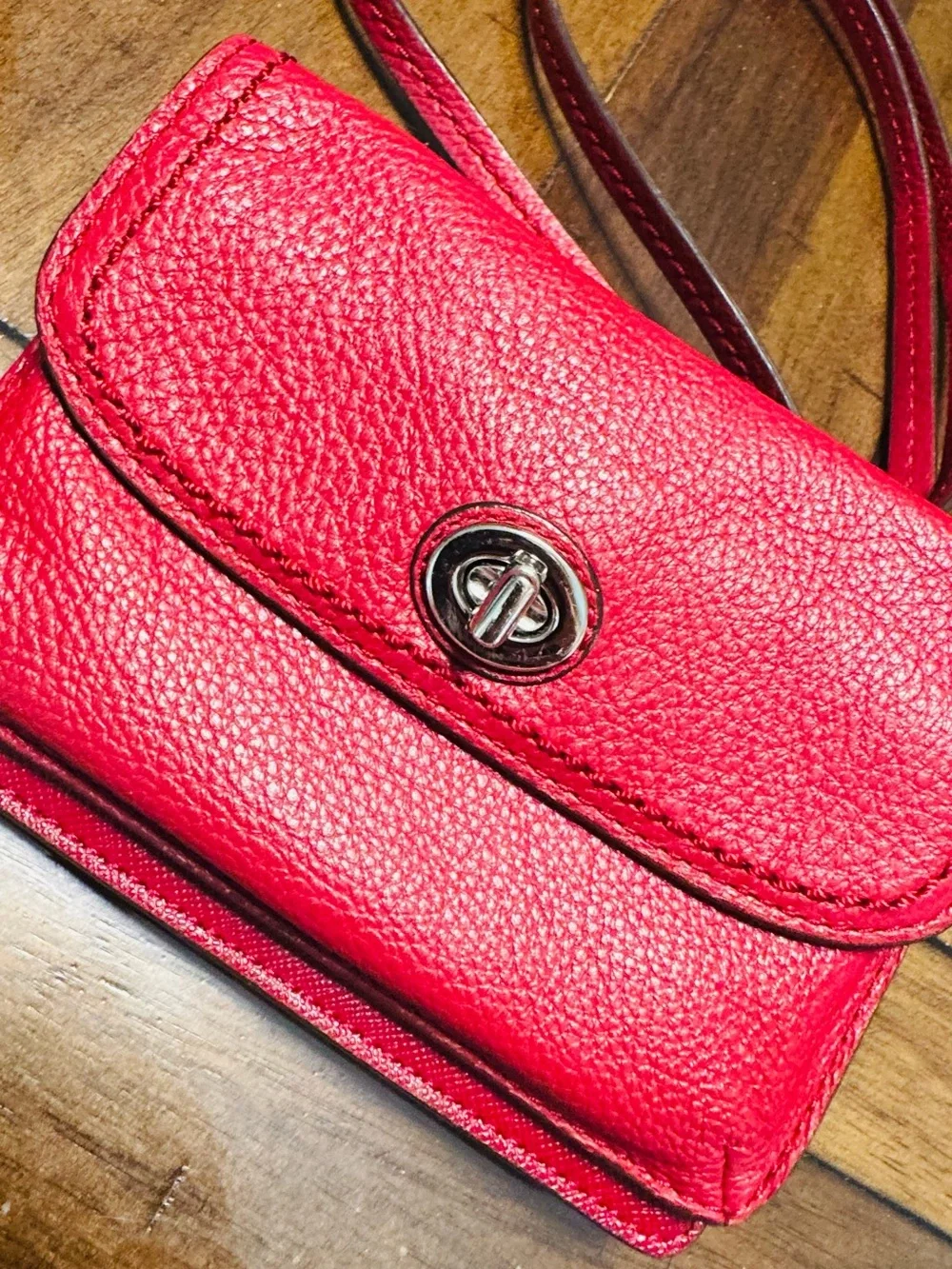 COACH Pebbled Leather Wallet Crossbody Bag with Turn-Lock
